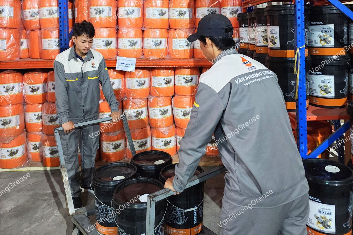 Mỡ bò chống rỉ sét Vân Phương Grease cung cấp mỡ bò bôi trơn chính hãng